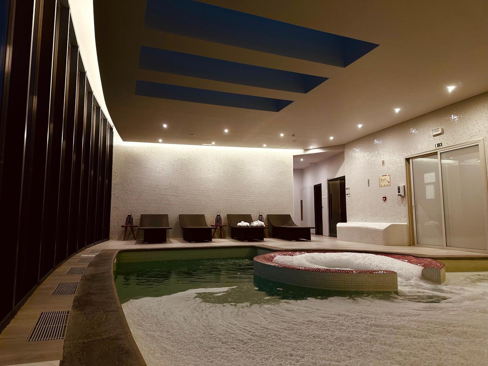 Grapple Hotel & Spa Карразеда-ди-Ансиайнш Экстерьер фото